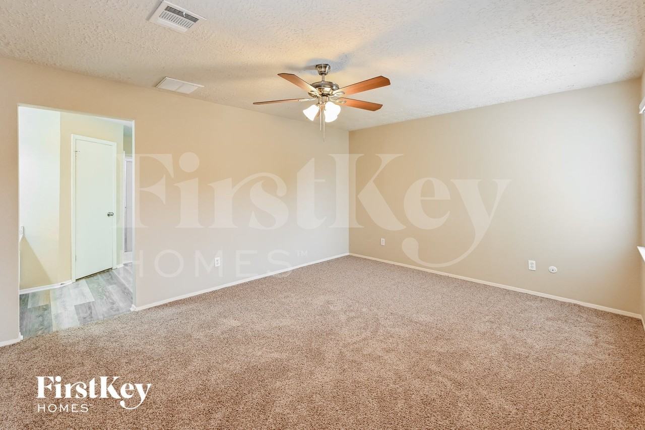 1518 Washington Dr - Photo 7 of 16