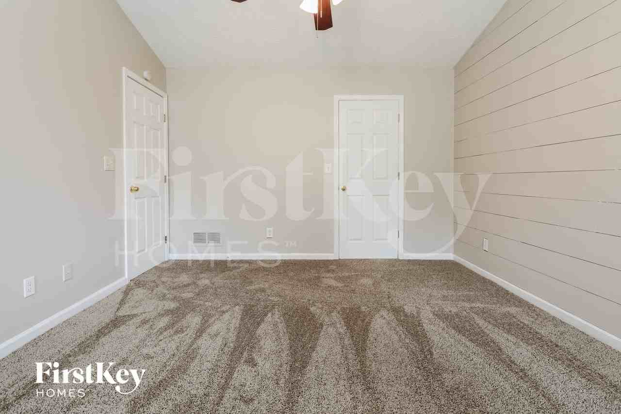 213 Whistleville Ct - Photo 6 of 15