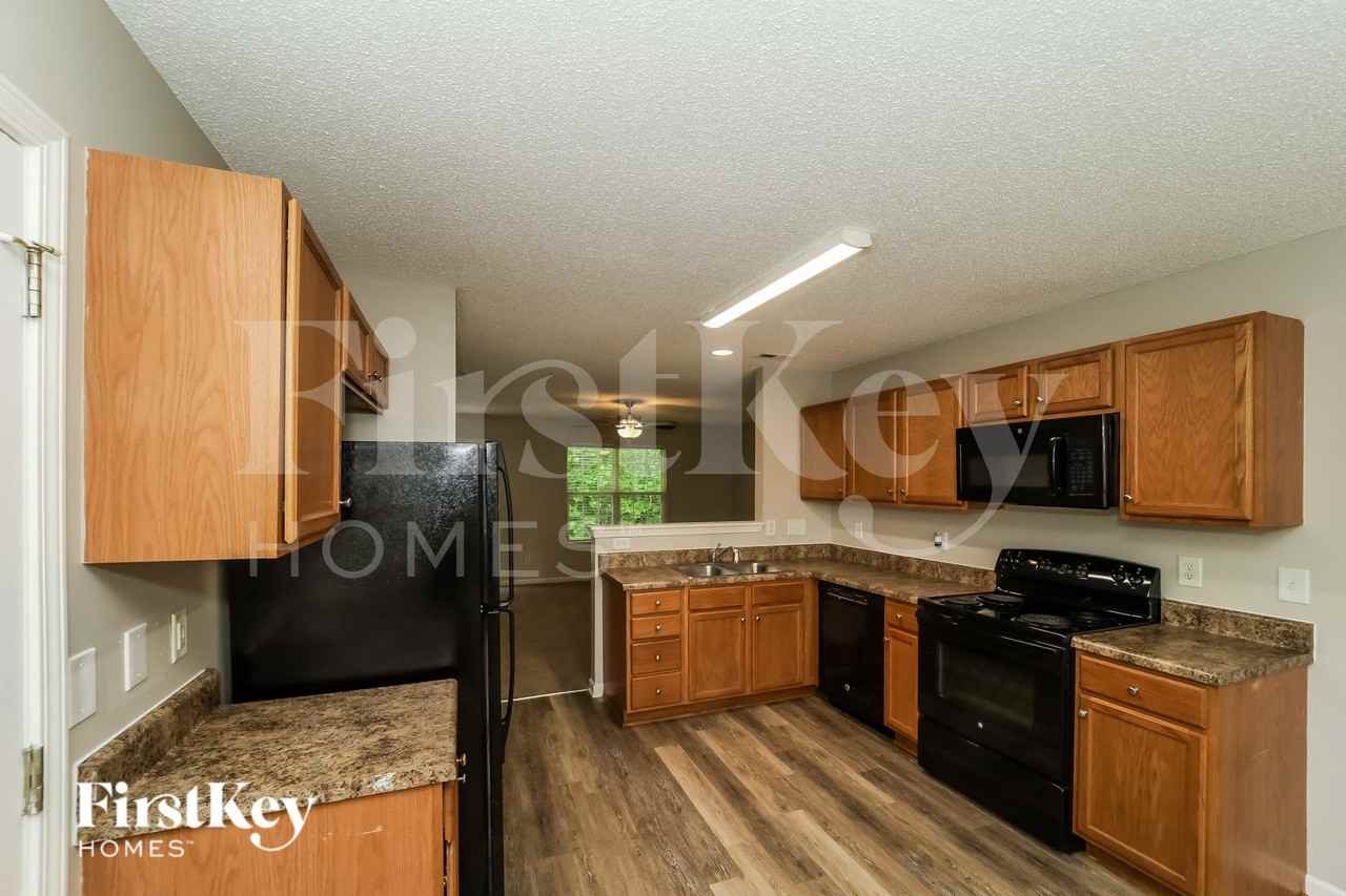217 Kinnley Ct - Photo 5 of 15
