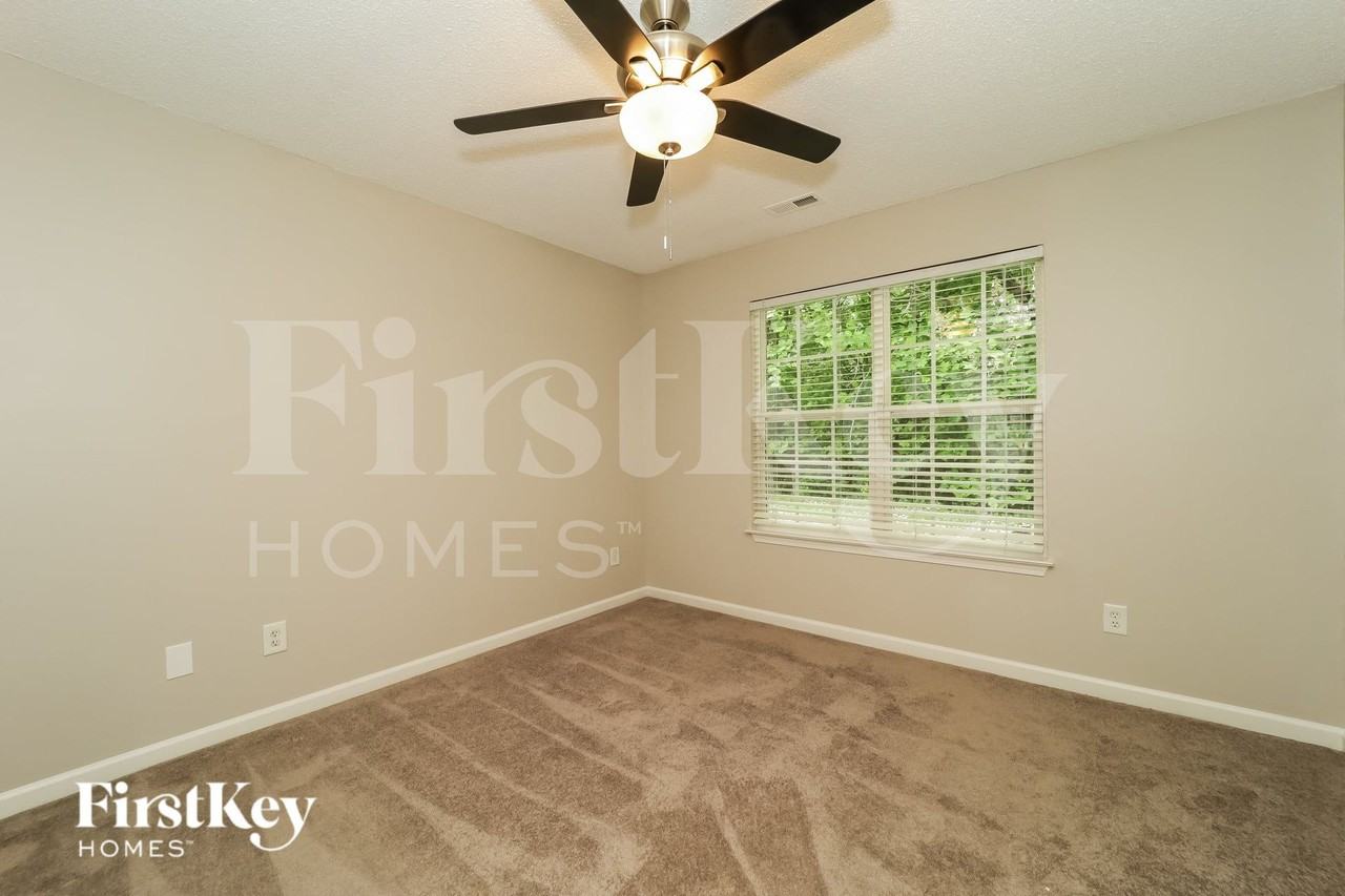 217 Kinnley Ct - Photo 7 of 15