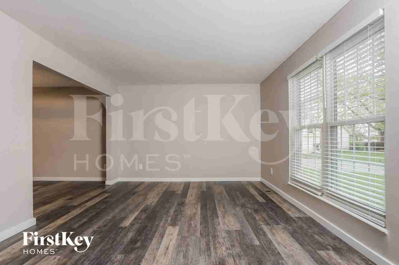 2 Dogwood Ct - Photo 5 of 14