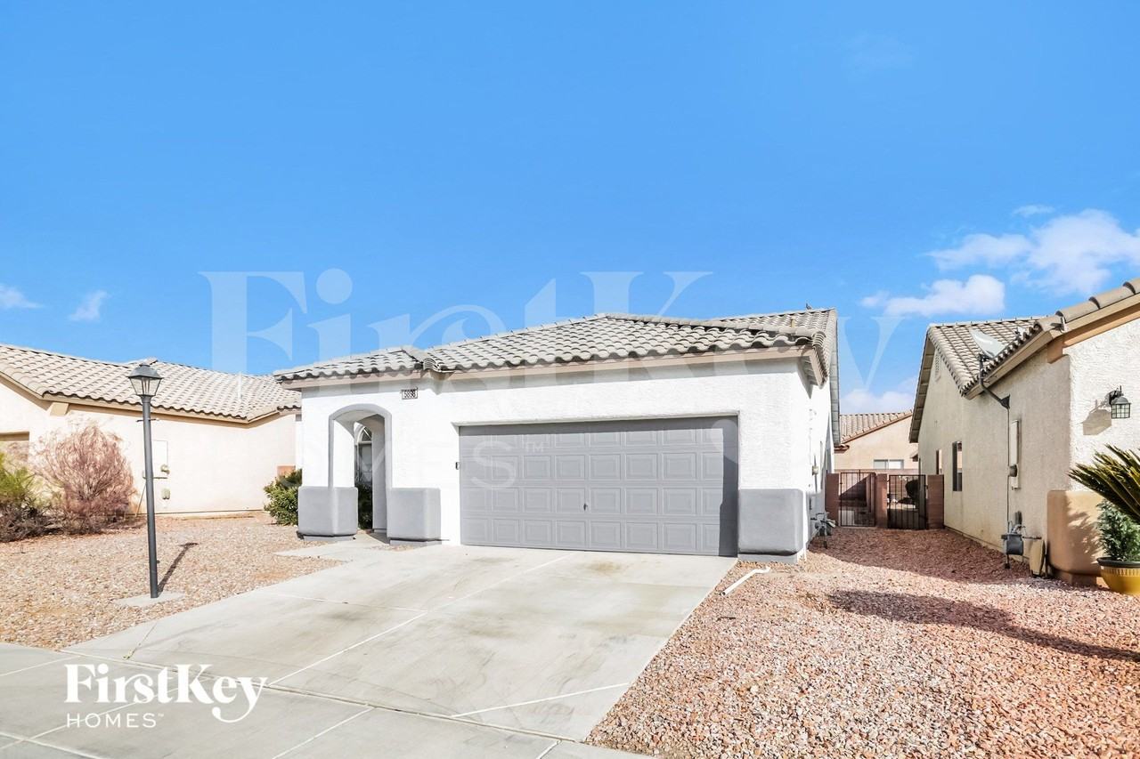 5898 Swan Point Pl - Photo 2 of 15