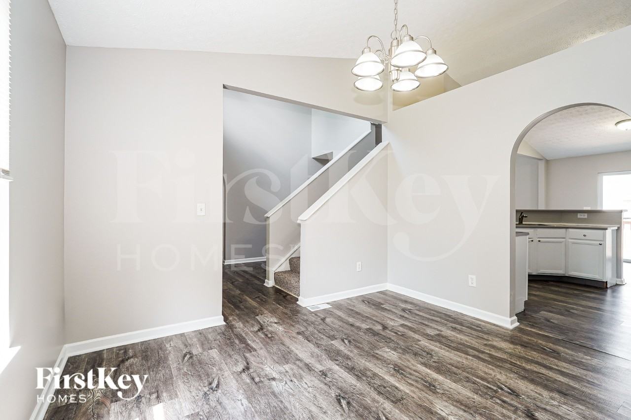 3253 Kady Ln - Photo 6 of 19