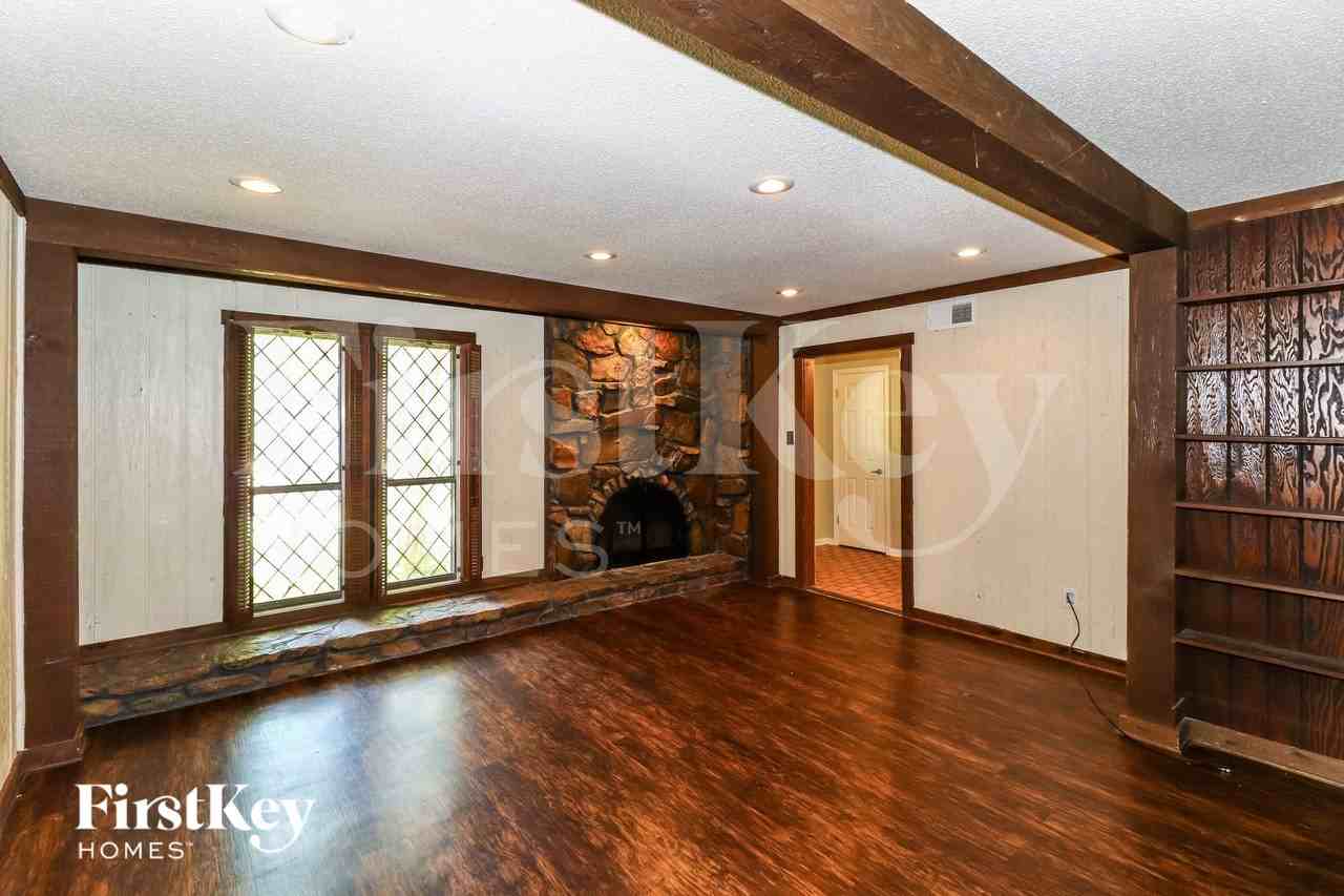 8583 Grandbury Pl - Photo 3 of 15