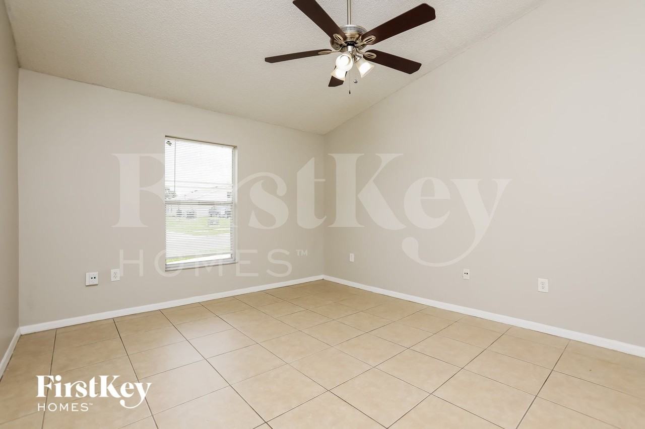 6501 Viewpoint Ct - Photo 7 of 15