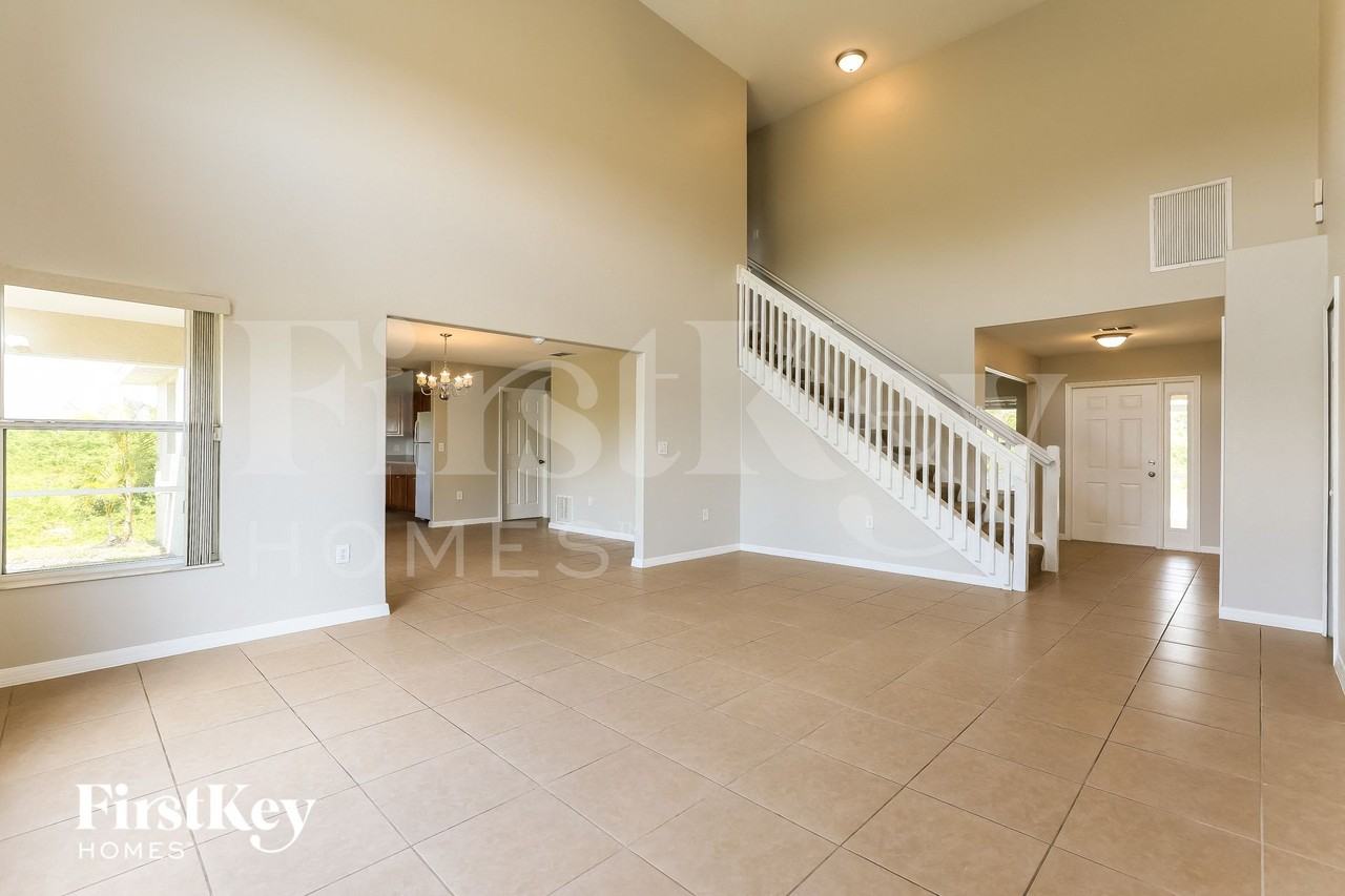 618 Chavers St - Photo 3 of 15