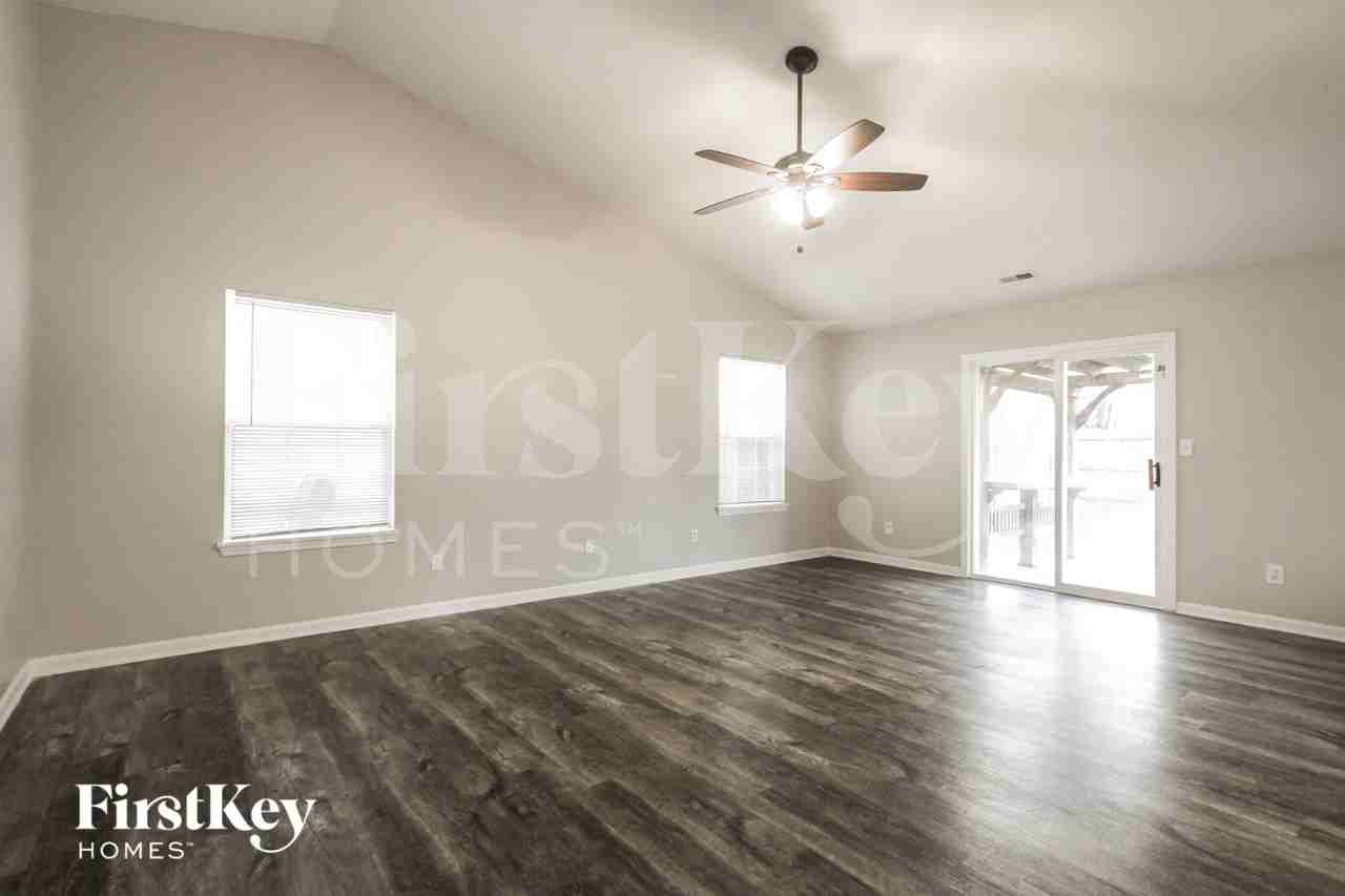 506 Himebaugh Ct - Photo 7 of 15