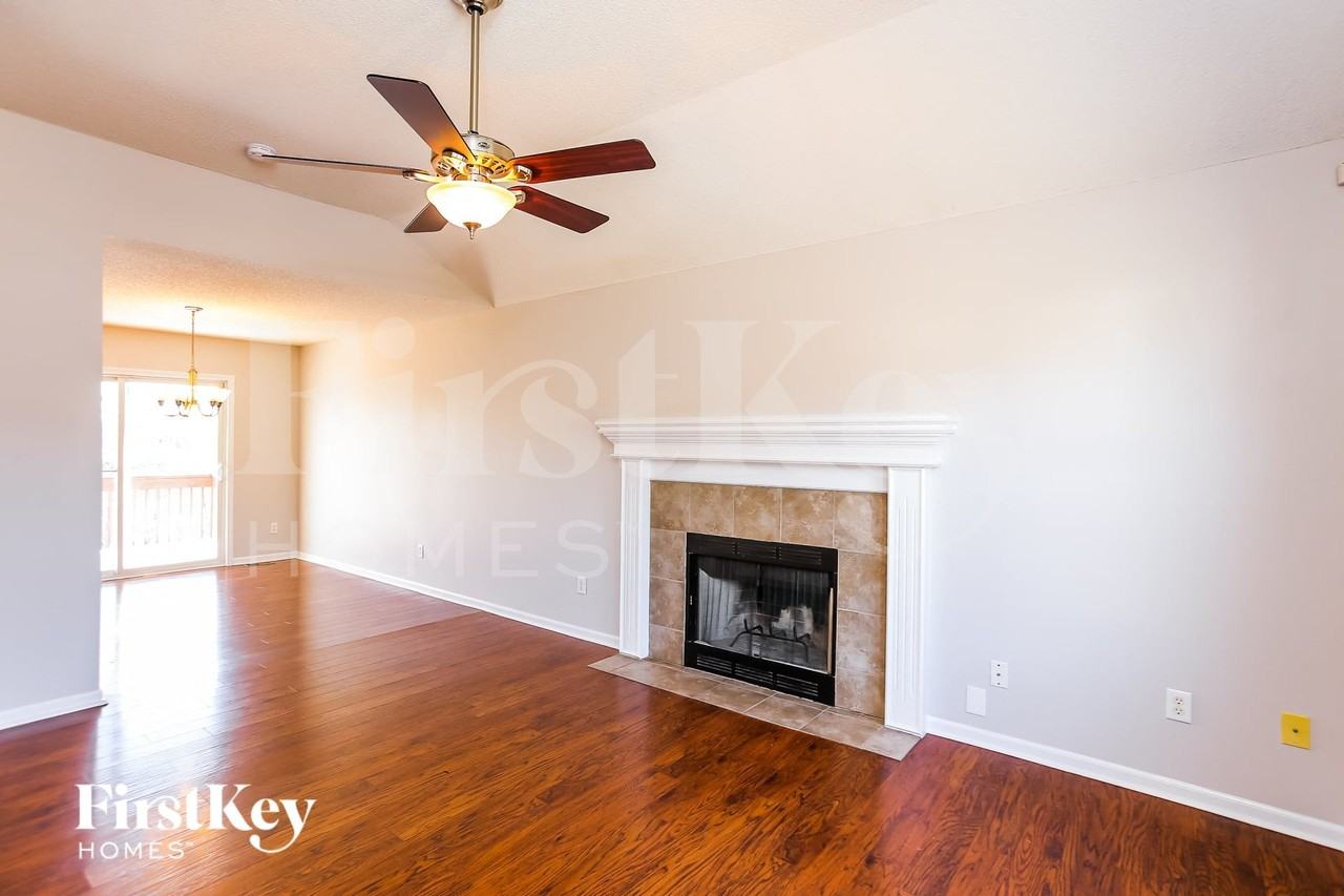419 N Queen Ridge Ave - Photo 4 of 15