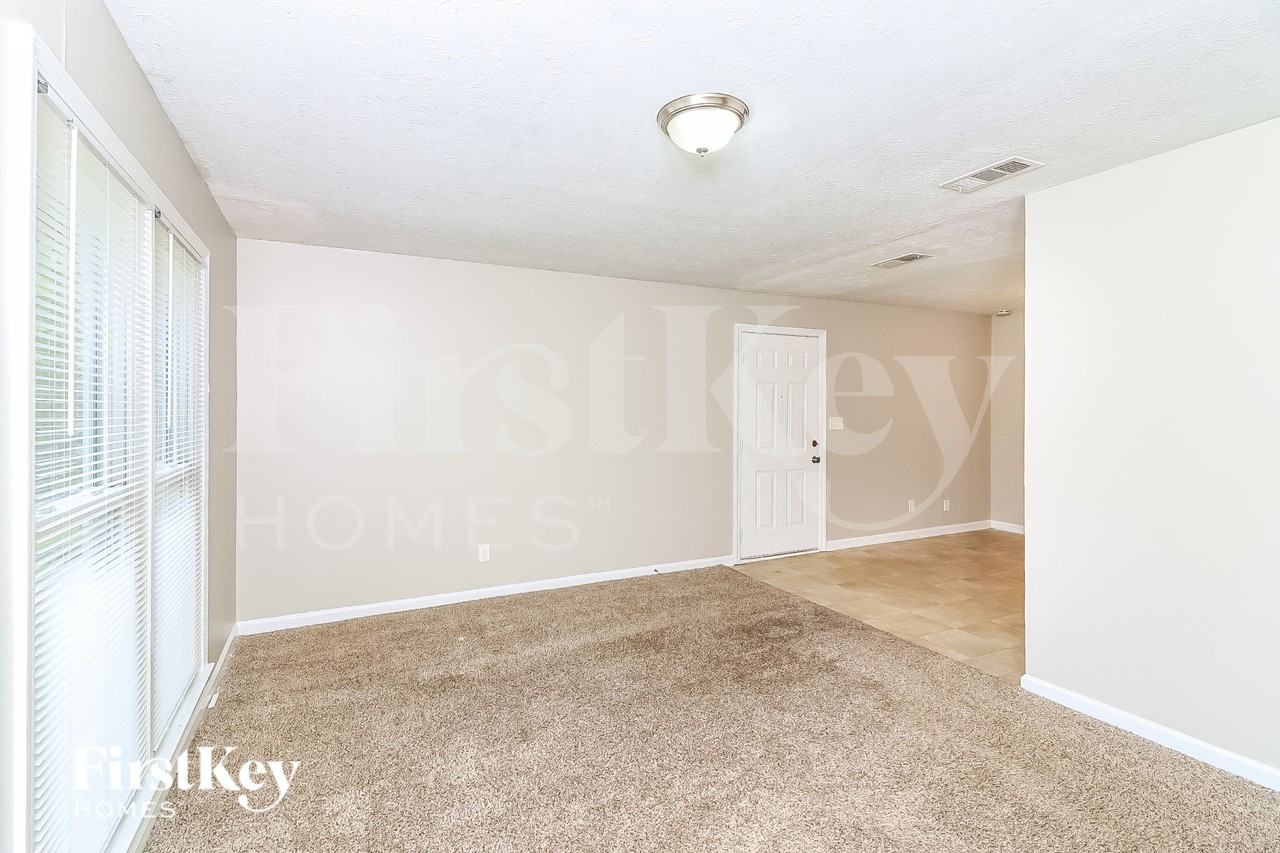 4008 Jody Cir - Photo 5 of 16