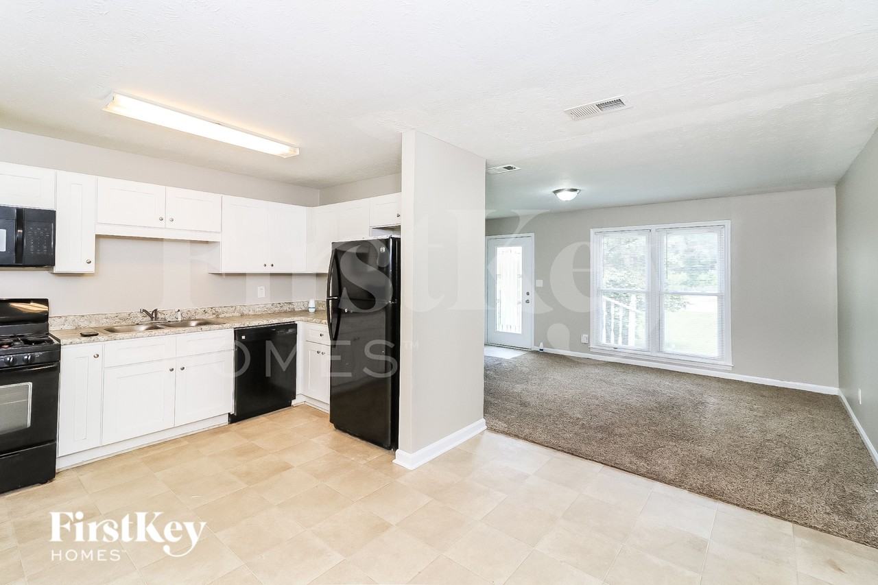 4008 Jody Cir - Photo 7 of 16