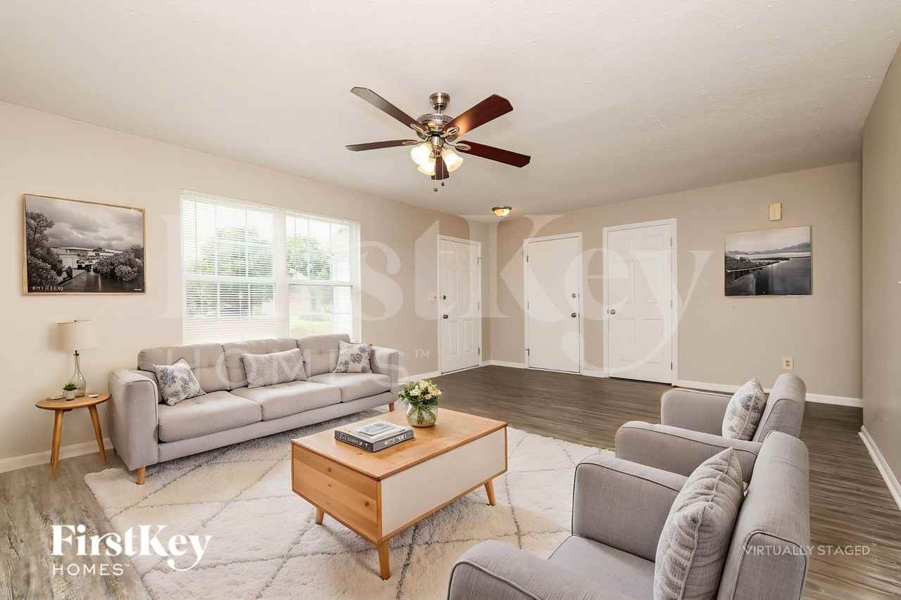 40 Sprucewood Ct - Photo 5 of 19