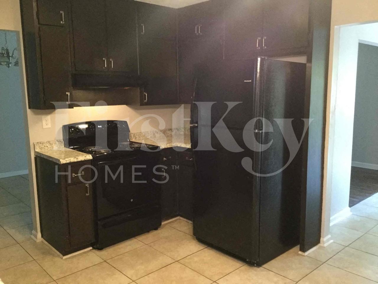3844 Chimney Stone Ct - Photo 5 of 11