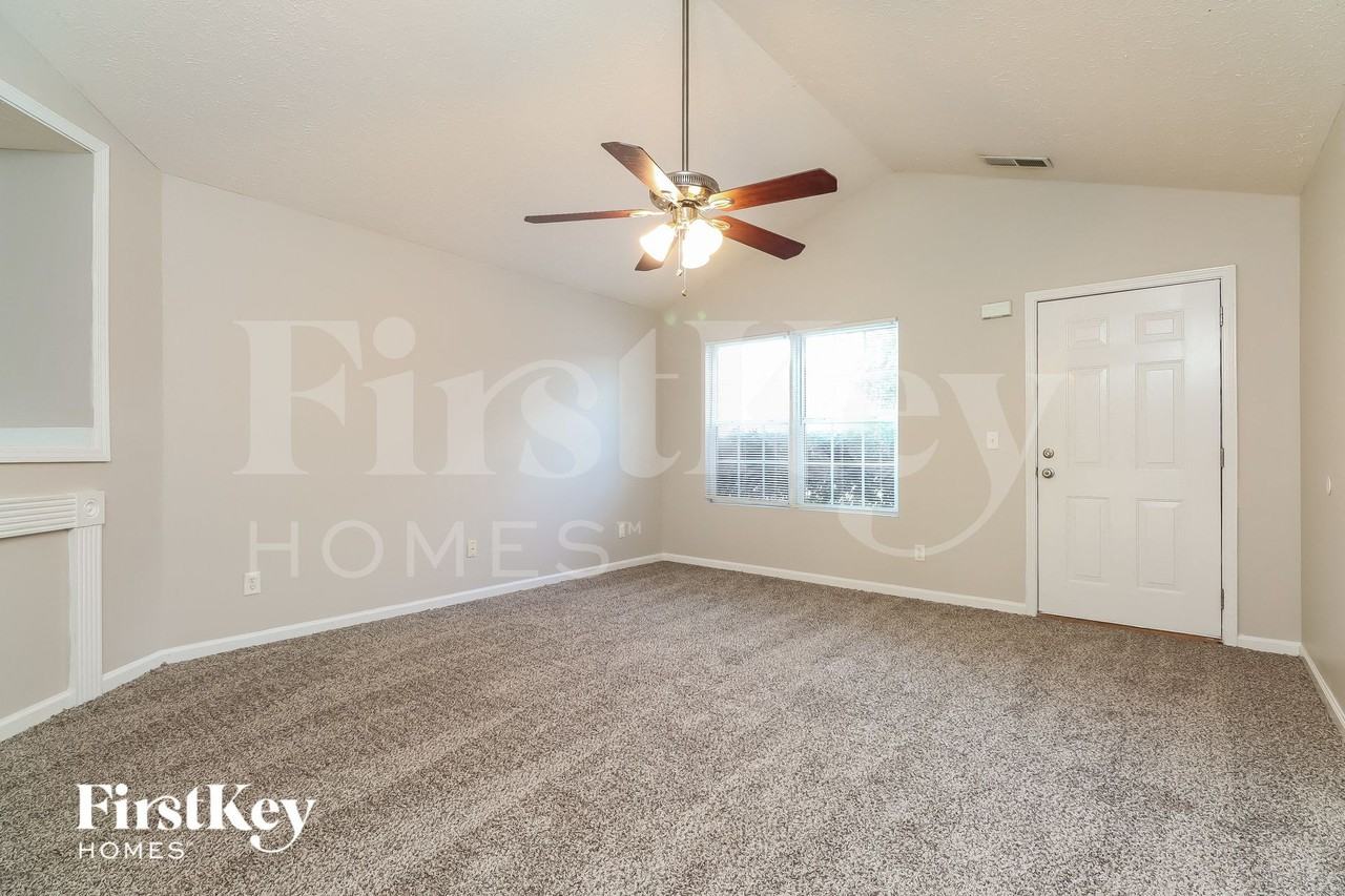 213 Klinetop Dr - Photo 2 of 15