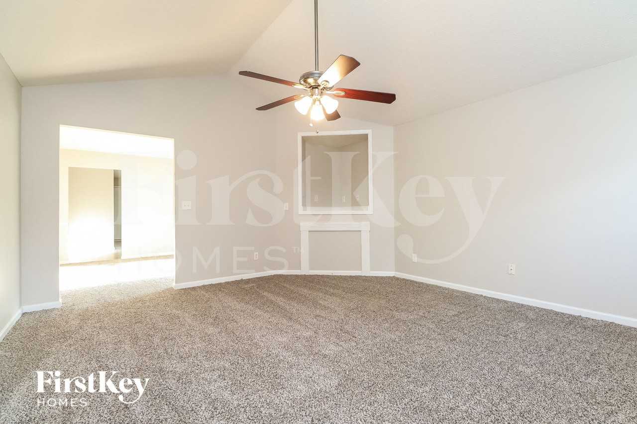 213 Klinetop Dr - Photo 3 of 15