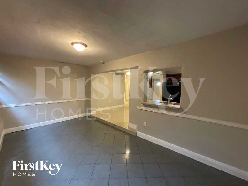 2100 Nw 74th Ave - Photo 2 of 14