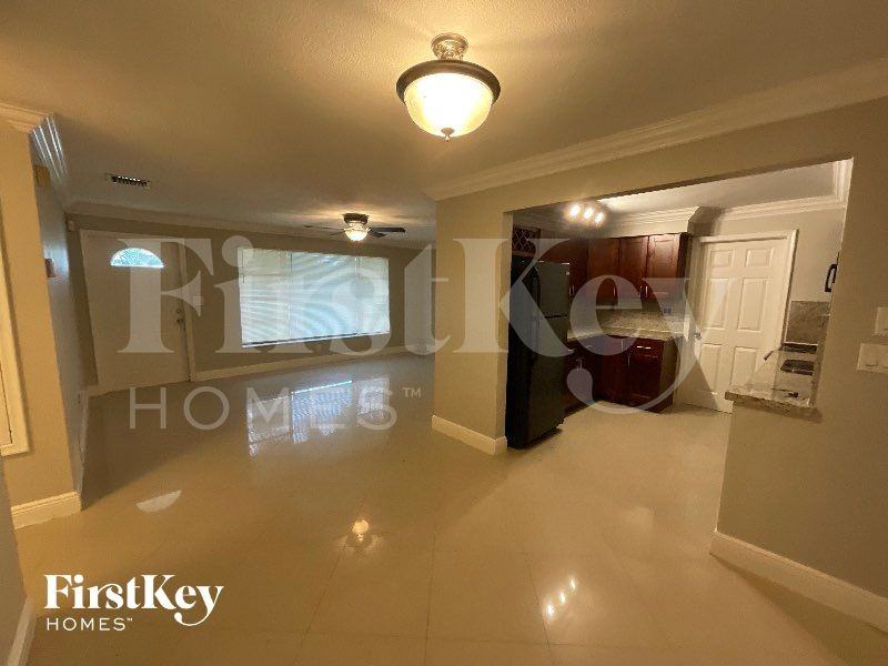 2100 Nw 74th Ave - Photo 5 of 14