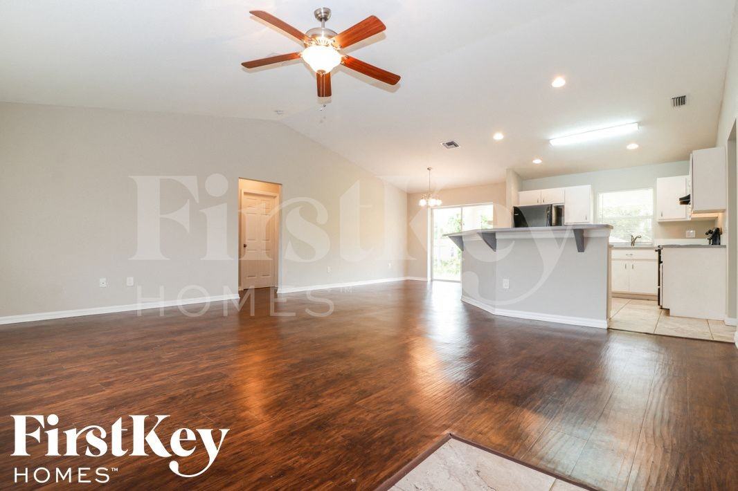 18421 Columbine Rd - Photo 3 of 16