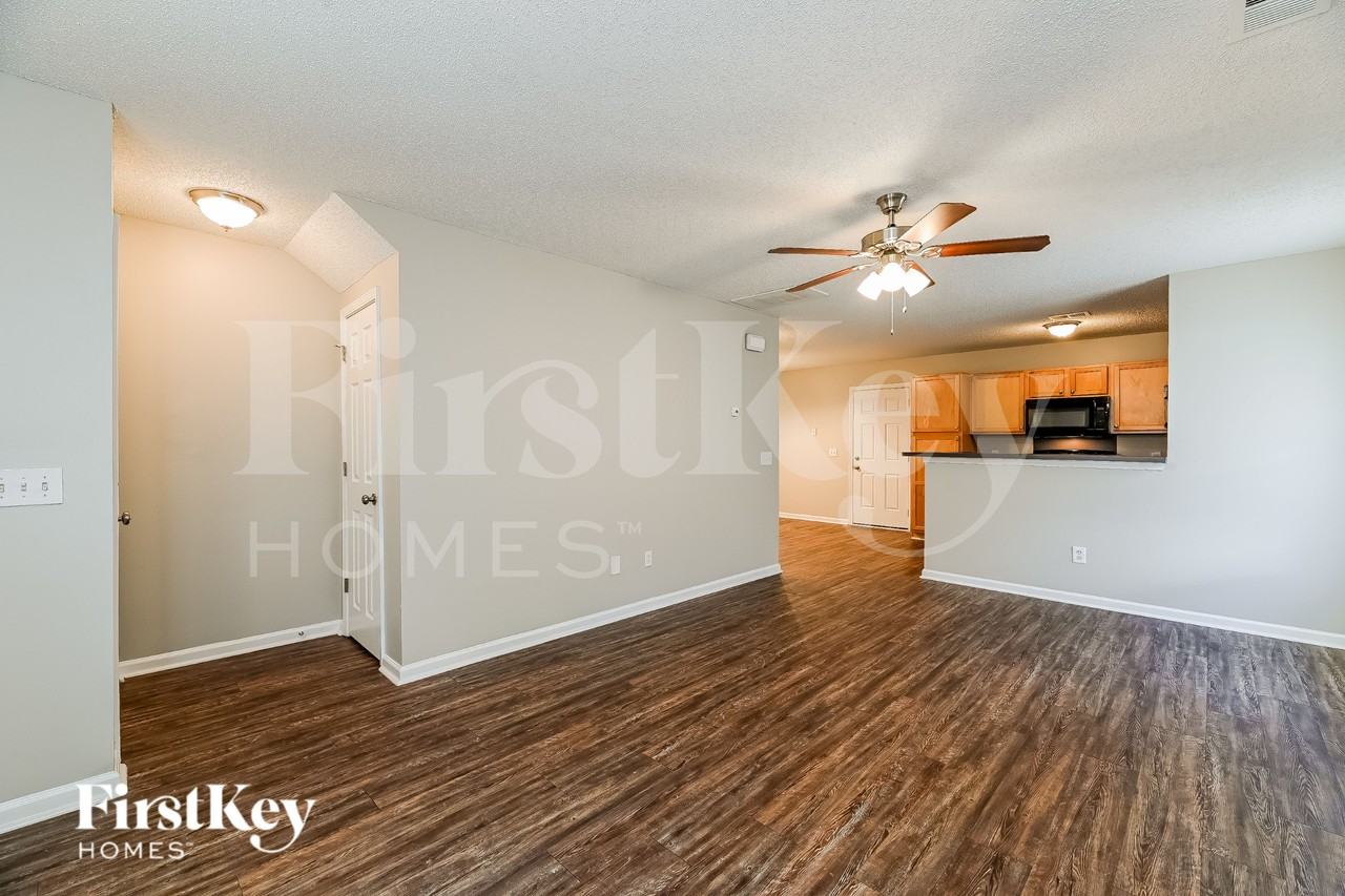 1020 Golden Aspen Dr - Photo 4 of 15