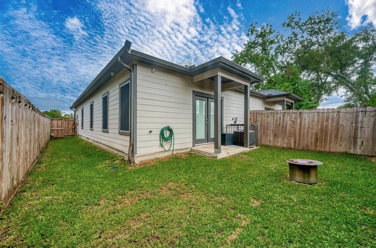 7980 Ethel St #B - Photo 2 of 20
