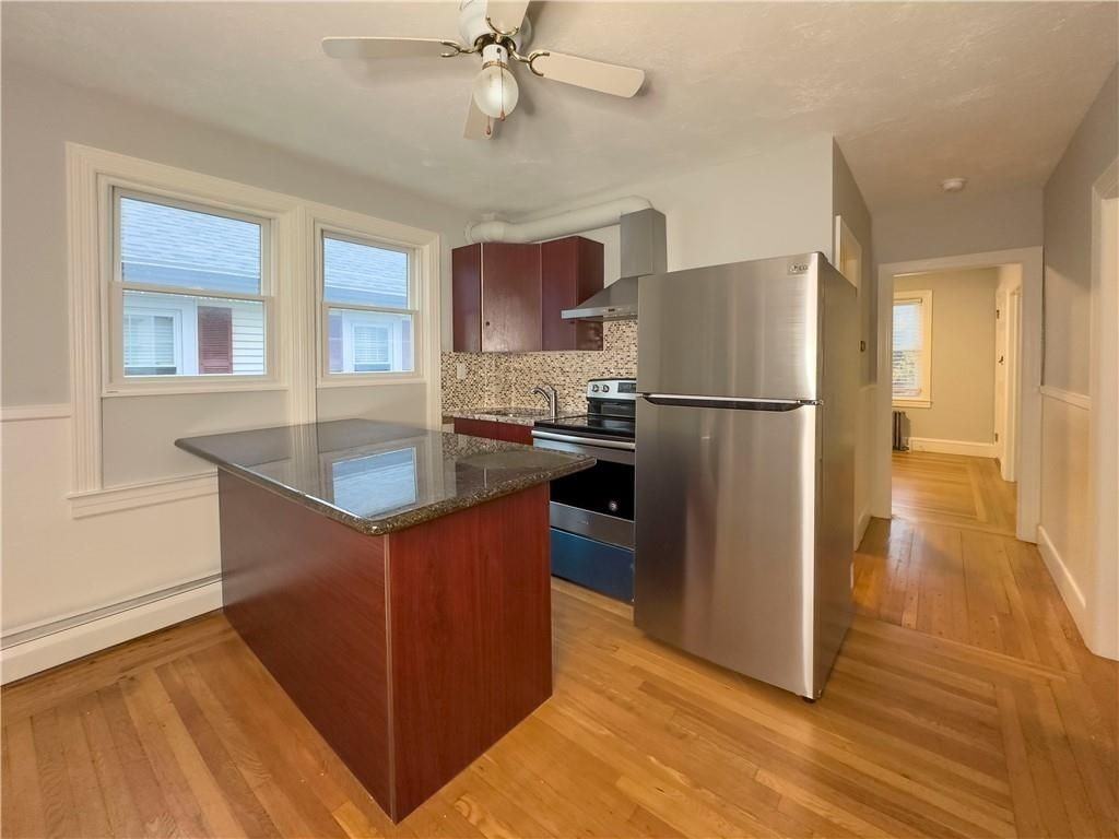419 Maple Ave ##1 - Photo 3 of 30