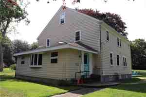 featured image of 140 Maple Ave ##1