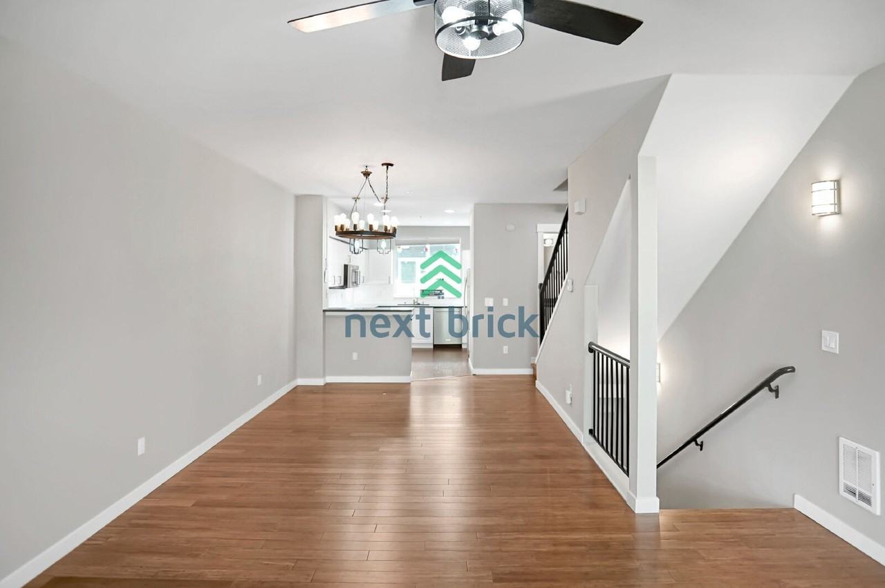 16125 Juanita Woodinville Way Ne - Photo 4 of 16