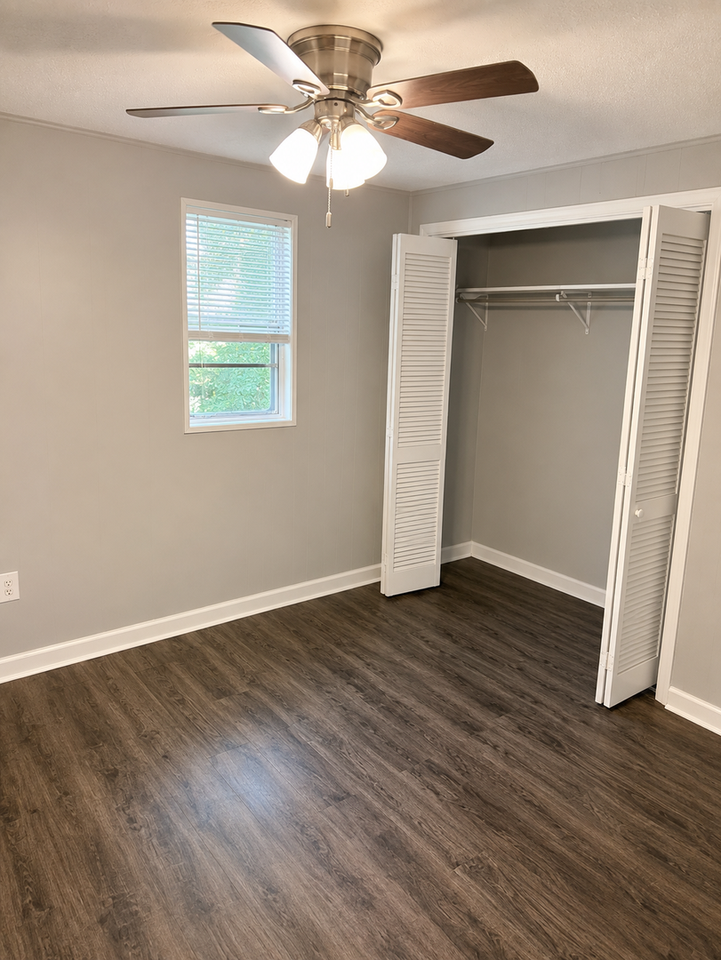Century Square Apartments - Photo 2 of 7