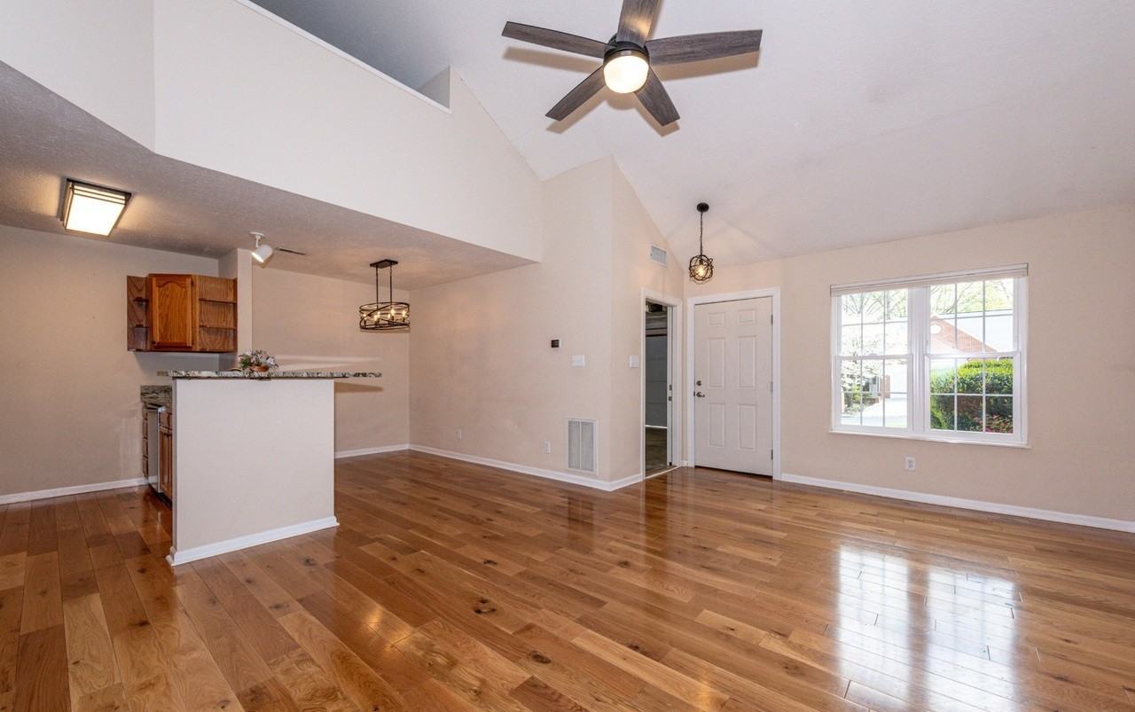 8632 Constance Way - Photo 4 of 28