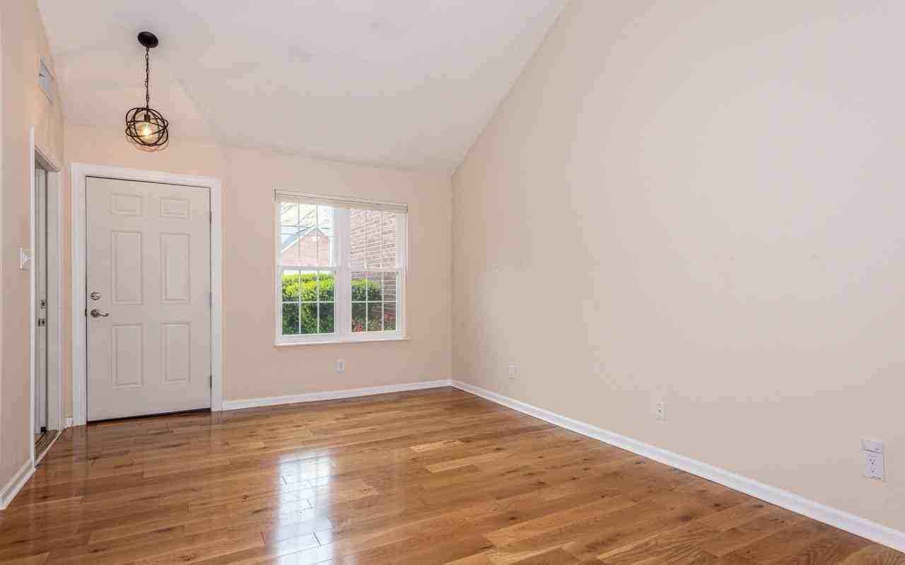 8632 Constance Way - Photo 5 of 28