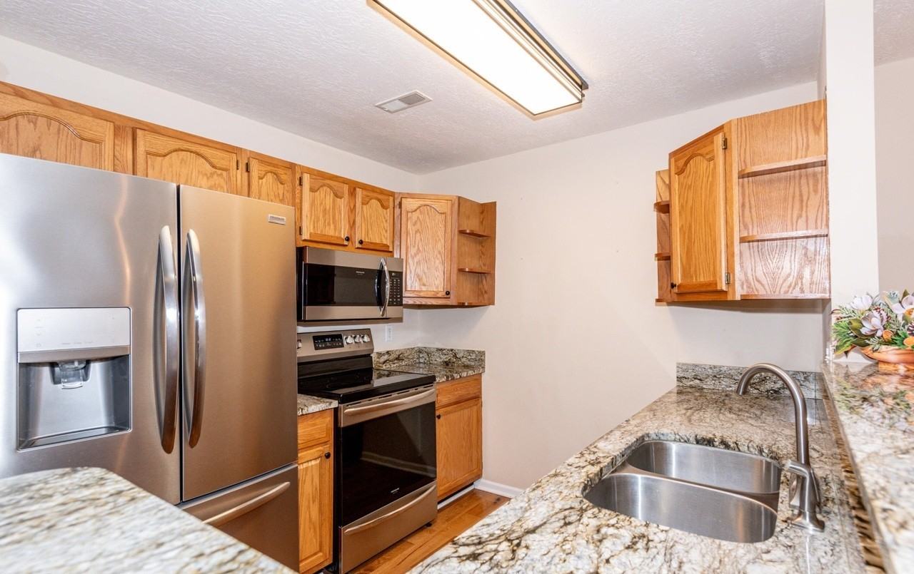 8632 Constance Way - Photo 6 of 28