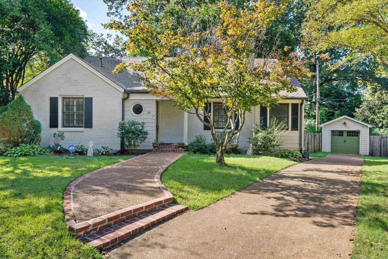 29 Ashlawn Cv