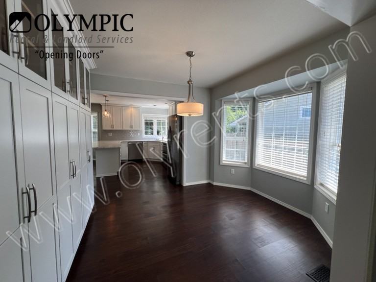 3136 Donnelly Dr Se - Photo 4 of 23