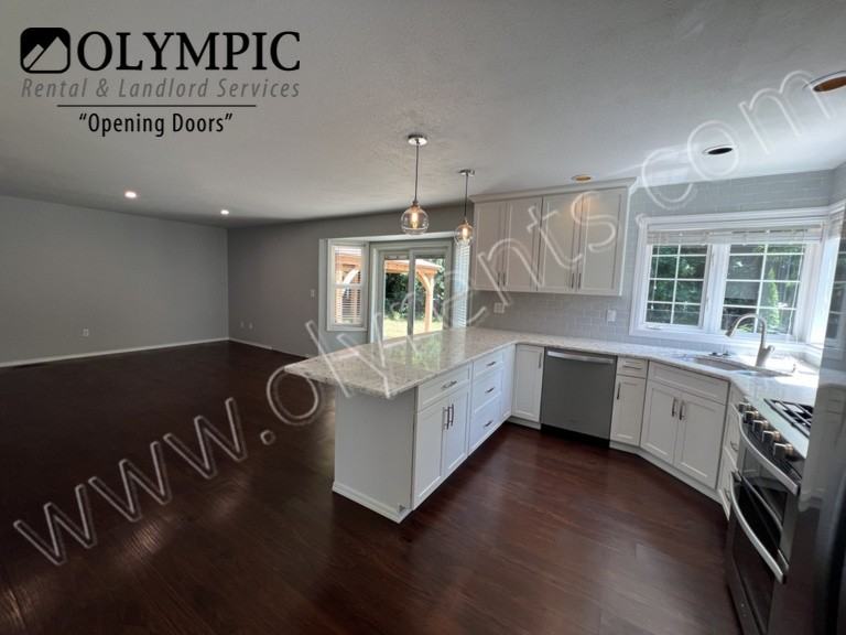 3136 Donnelly Dr Se - Photo 6 of 23