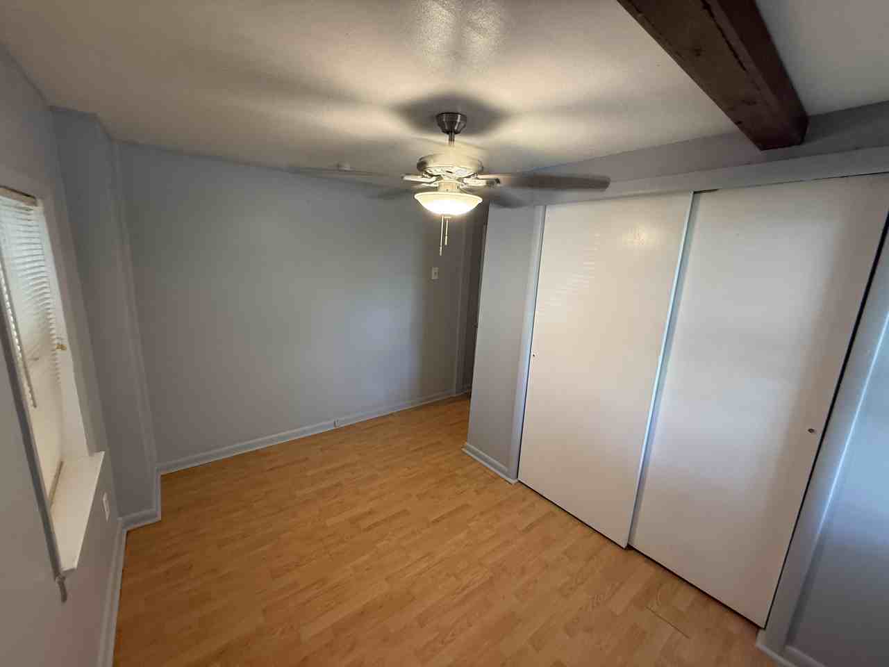2320 W 11th St - Photo 3 of 40