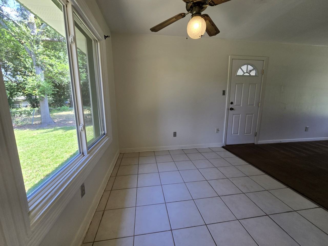 916 Twinbrook Ave - Photo 7 of 16