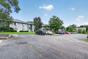 featured image of 2221 W Willow Knolls Dr