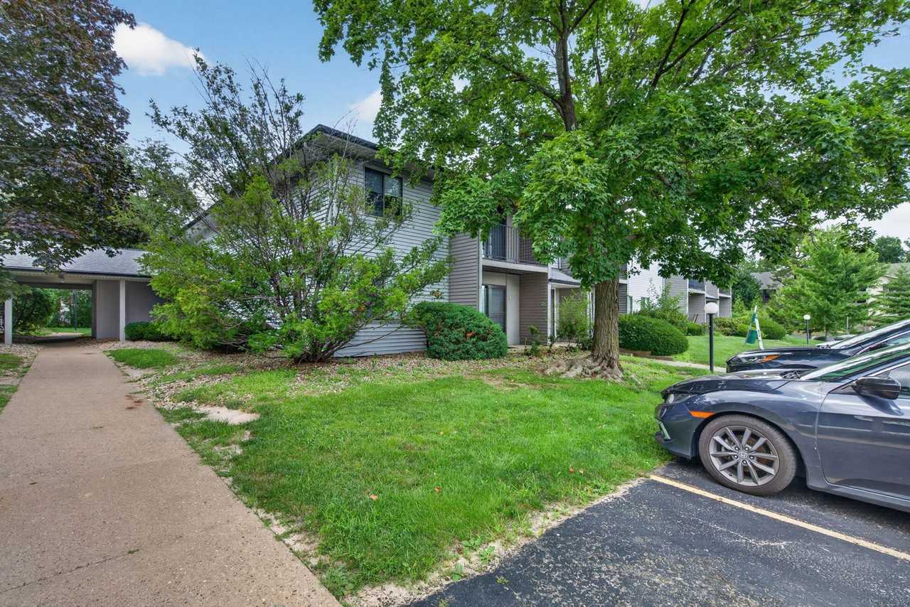 Willow Knolls Apartments - Photo 4 of 30