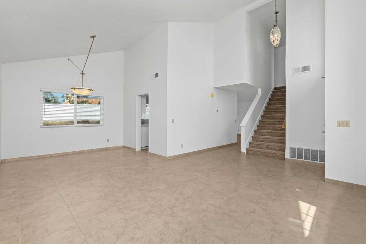 683 Wolf Point Ct - Photo 5 of 32