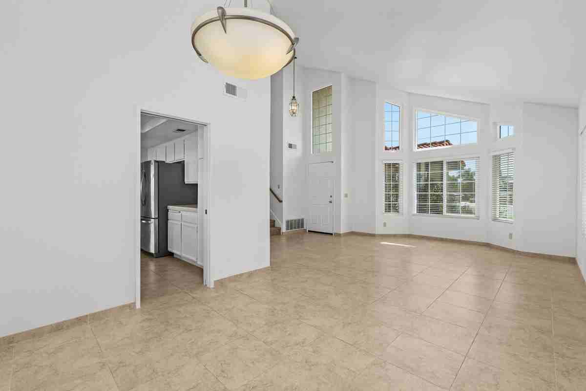 683 Wolf Point Ct - Photo 7 of 32