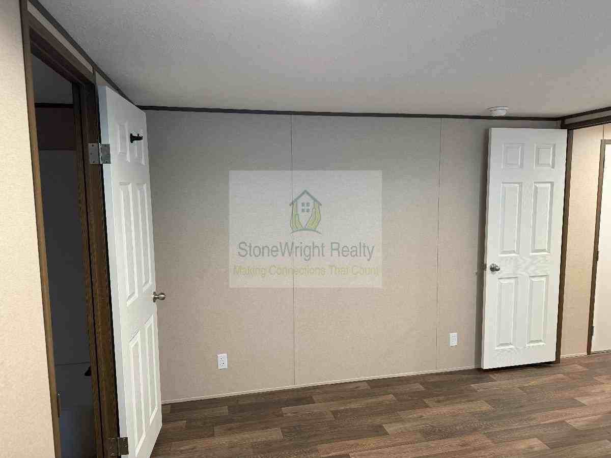 2034 Shelby Rd Trlr - Photo 5 of 9