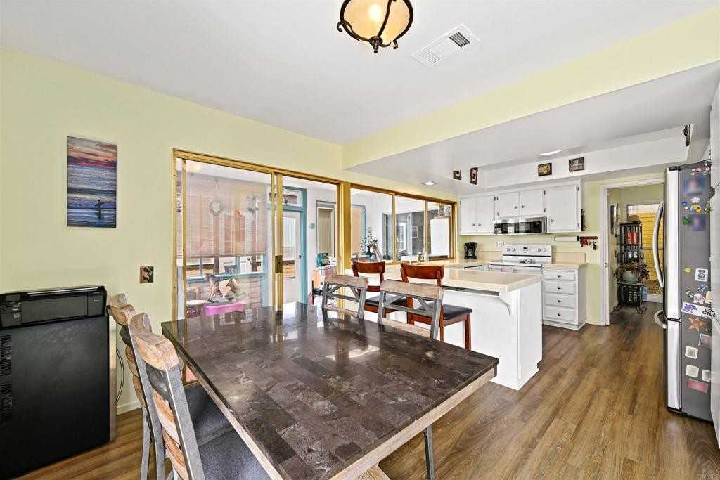 3808 Vista Campana S #11 - Photo 7 of 25