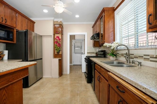 9417 S Harvard Blvd - Photo 6 of 20