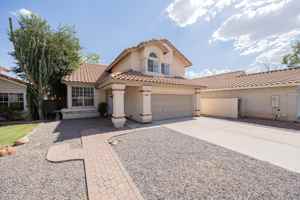 featured image of 489 W Carmen St