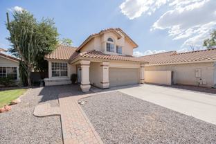 489 W Carmen St - Photo 1 of 1