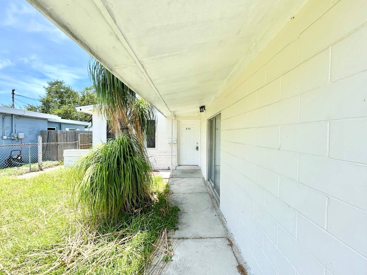 673 59th St S - Photo 4 of 30