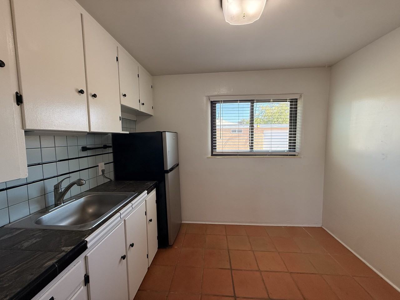 2601 Rio Grande Blvd Nw - Photo 3 of 22