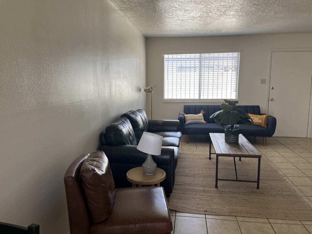 3426 Thaxton Ave Se - Photo 3 of 24