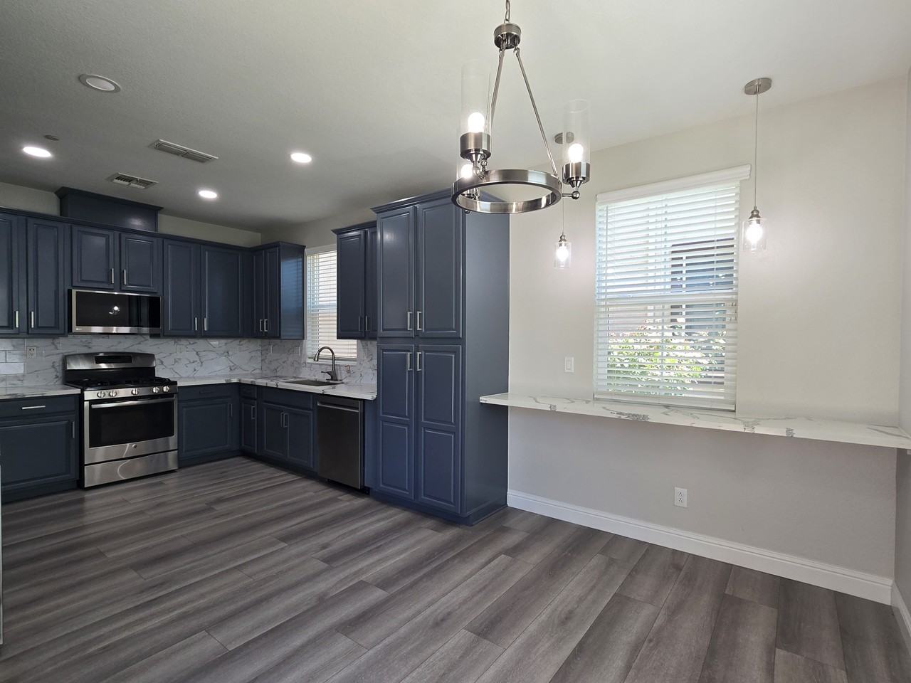 3017 Village Park Dr - Photo 5 of 32