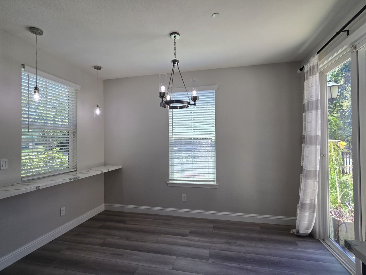 3017 Village Park Dr - Photo 6 of 32