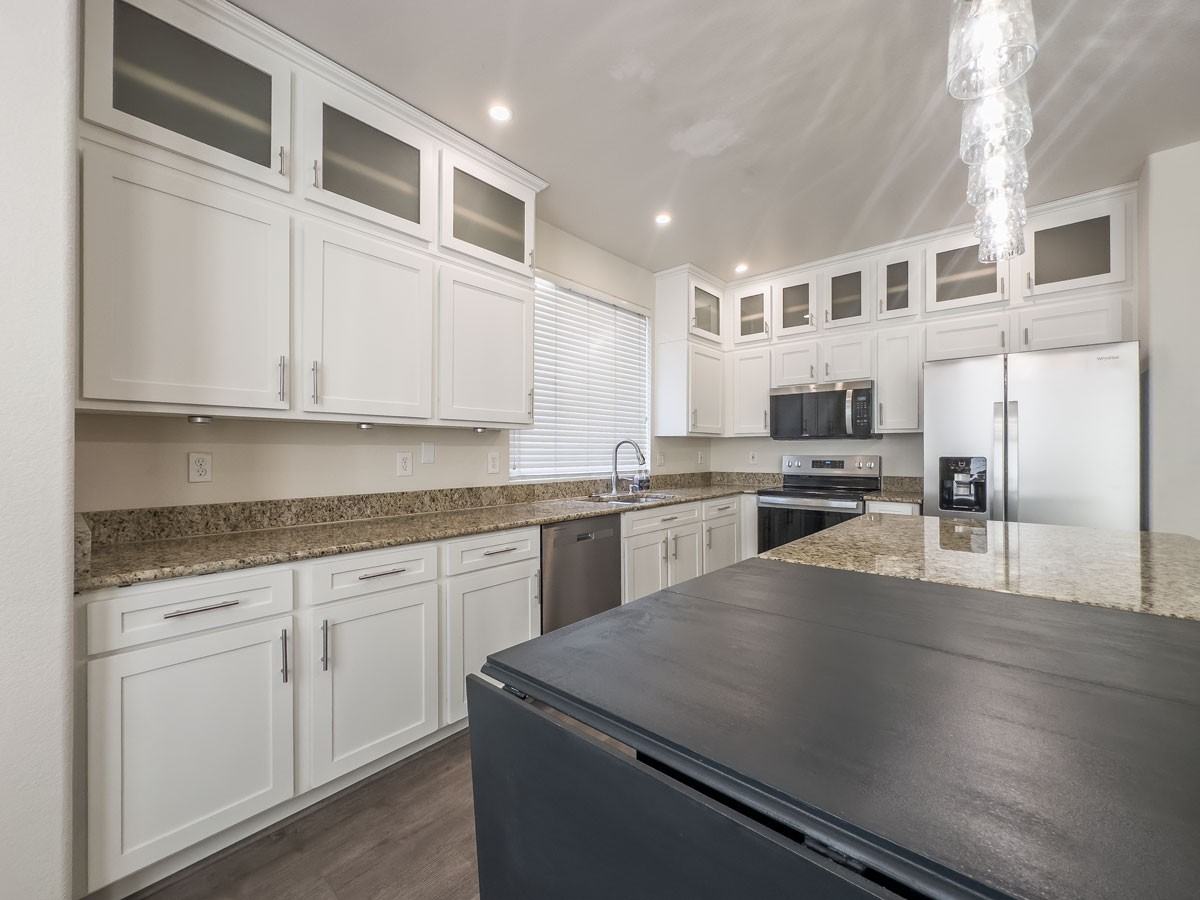 3036 N 109th Ave - Photo 7 of 22